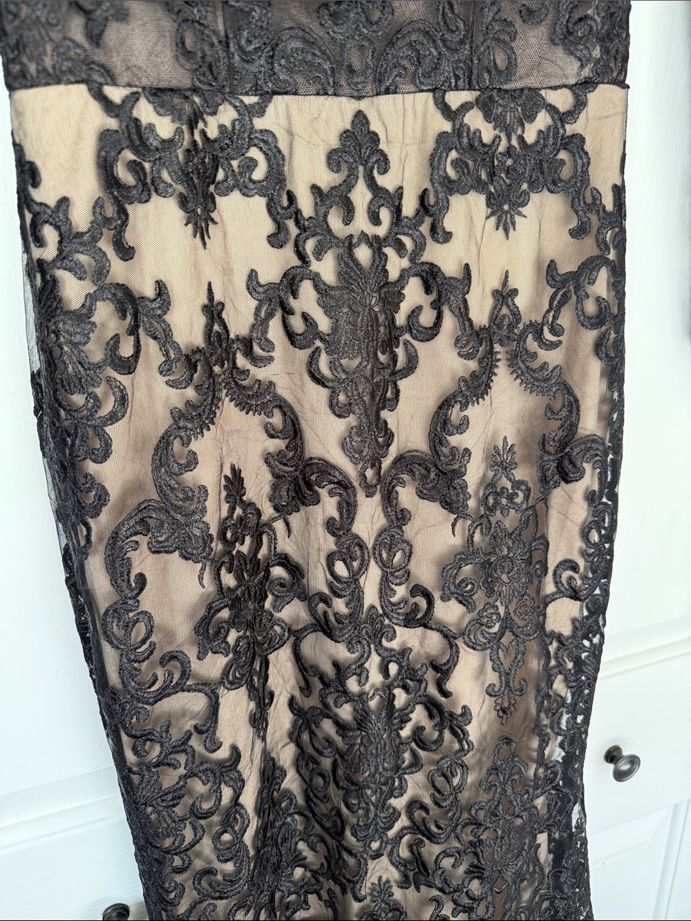 Elegant Black Lace Evening Gown Size XS - Picture 4 of 7